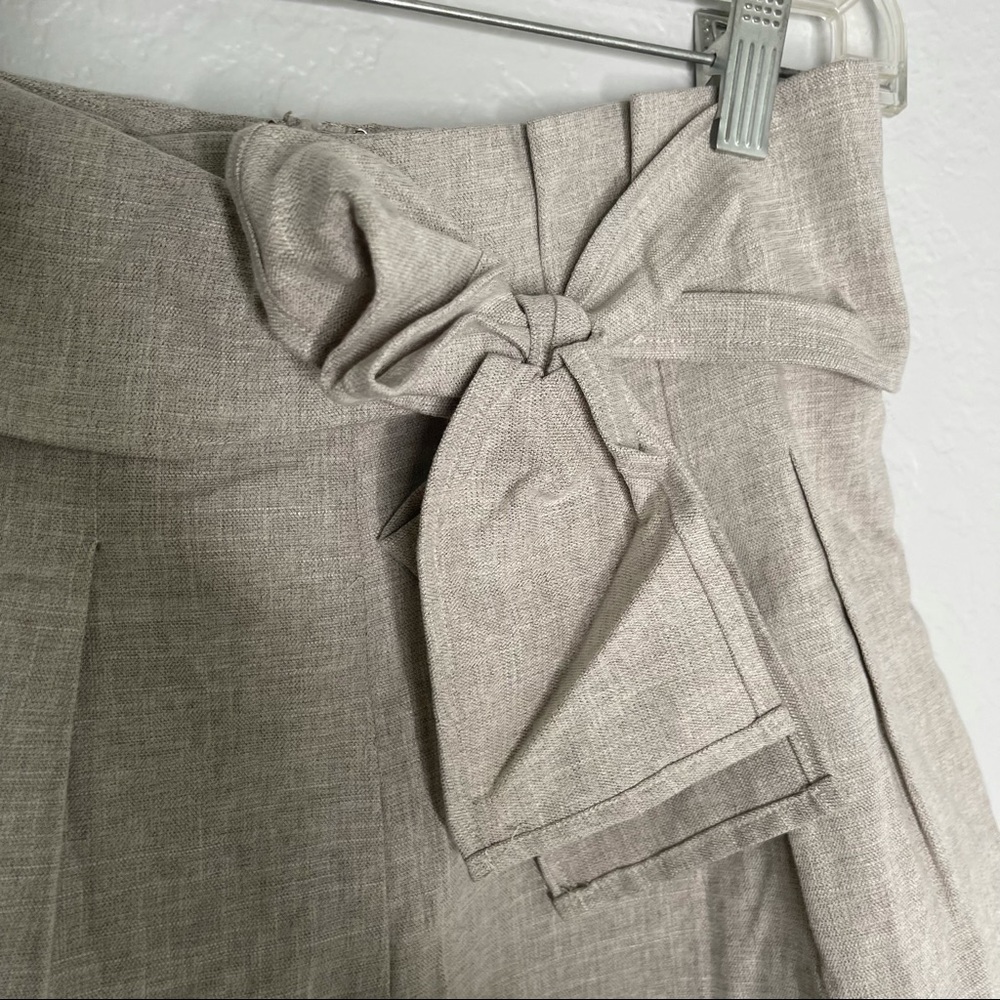 Bacio S bow front tan tie shorts - Picture 4 of 5